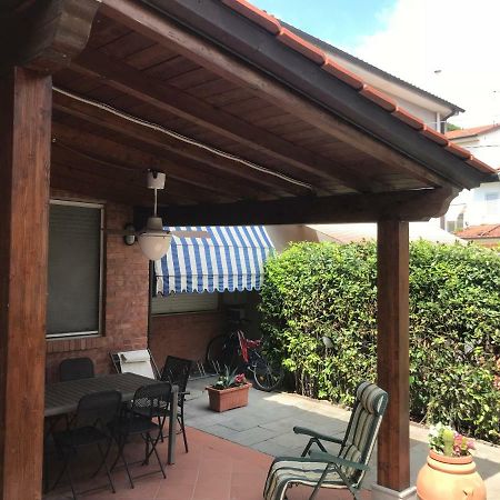 维亚雷焦Casa Luciana别墅 外观 照片
