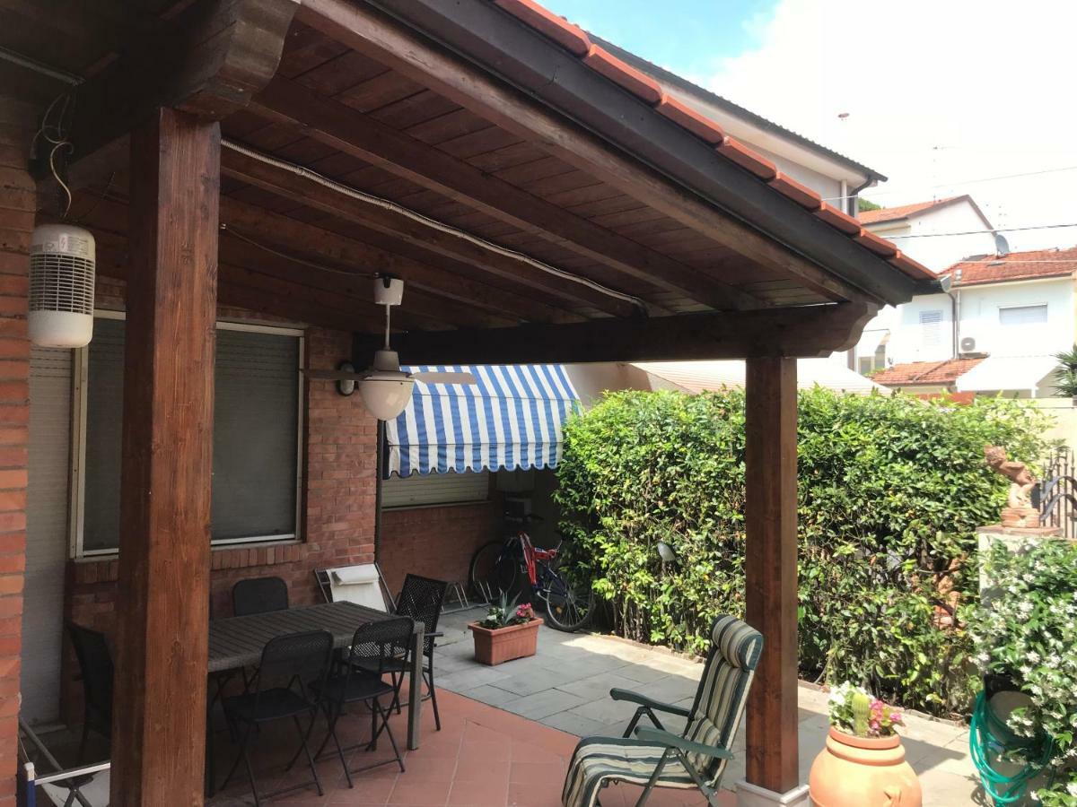 维亚雷焦Casa Luciana别墅 外观 照片